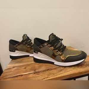 Michael Michael Kors Georgie Metallic Logo and Suede Trainer. 8.5